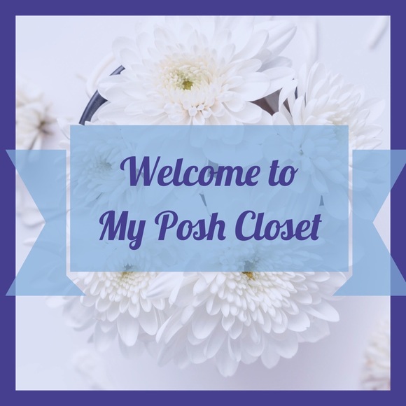 Like to bookmark this closet! - Picture 8 of 8